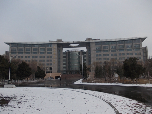 22吉林大學(xué)南嶺校區(qū)圖書館.jpg